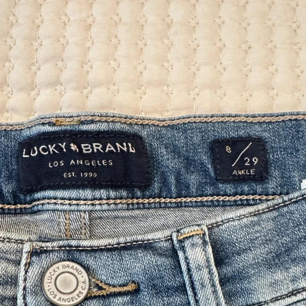 Lucky Brand Light Blue Women Jeans #bluejeans #niceass - Picture 2 of 4